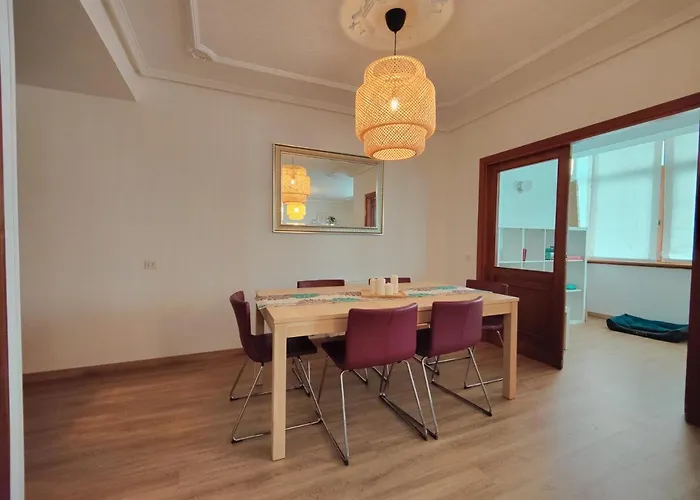 Centrico, 100 Metros De La Playa, Reformado,163 M2 Διαμέρισμα *